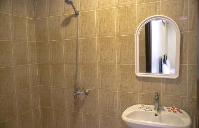 Al Eairy Furnished Apartments Qassim 4 - Photo 38