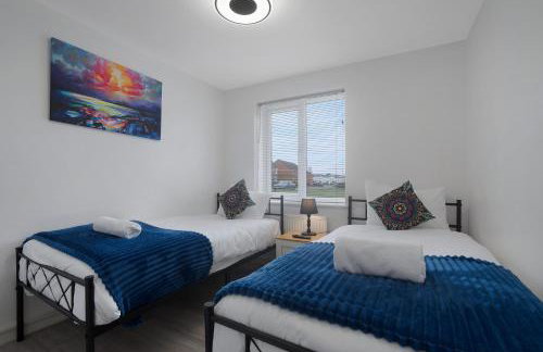 New! Spacious Retreat for 10 Perfect for Families! - Photo 6