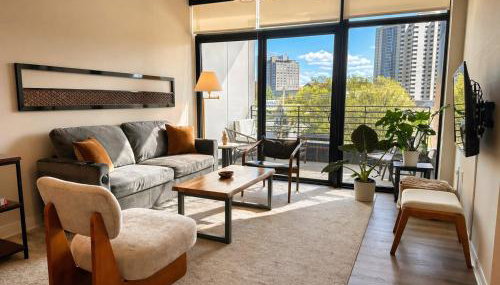 East Side Luxury 1BR Apt - Near Brady St with Balcony and Lounge - Foto 2