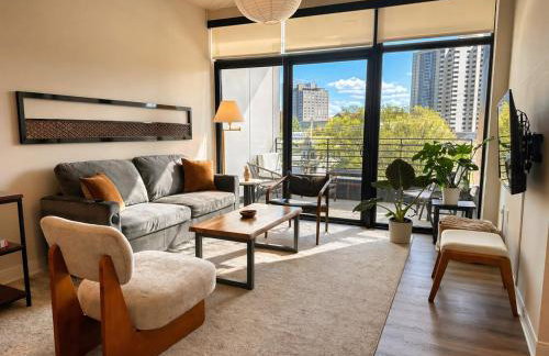 East Side Luxury 1BR Apt - Near Brady St with Balcony and Lounge - Foto 2