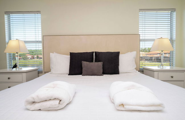 Lake View Home With Private Pool at Bella Vida 91 - Foto 25