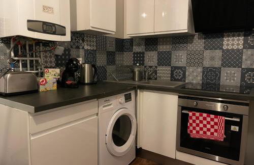 015 CHIC & COSY STUDIO 41m2 HYPERCENTRE WIFI SMART TV NETFLIX - Foto 23