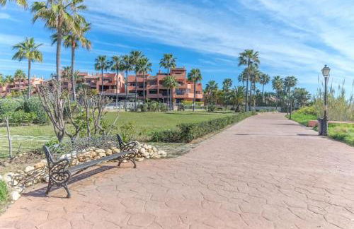 HAPPY Luxury Apartment - Beachside in Mar Azul, Estepona - Photo 30