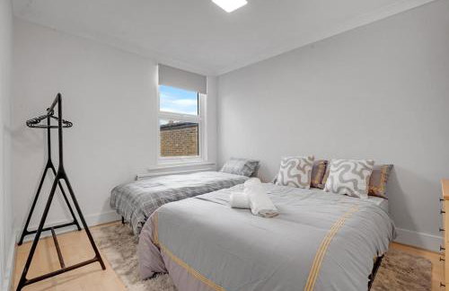 Luxury House London near Subway Station N15 - Foto 5