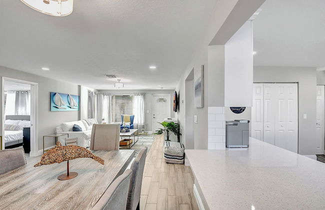 Modern and Updated Delray Beach Escape Sleeps 10! - Foto 39