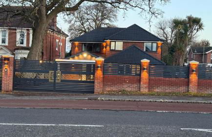 Lux 7 Bedroom residence - Photo 28