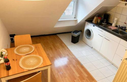 Zentrale 1 Zimmer Wohnung mit Küche - Foto 2