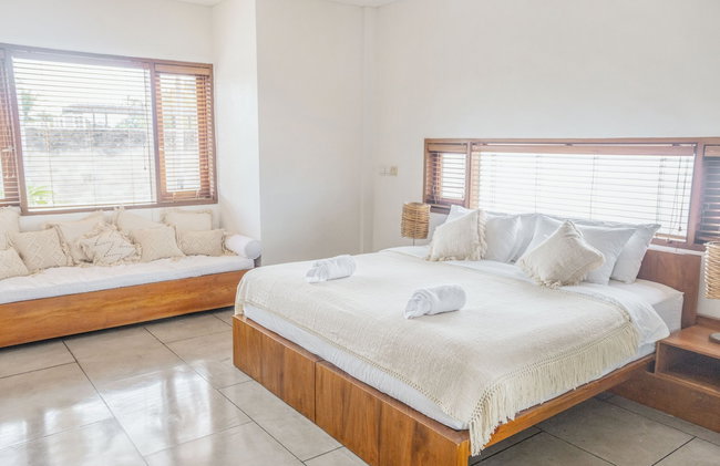 AB Villa & Apartments - Photo 9