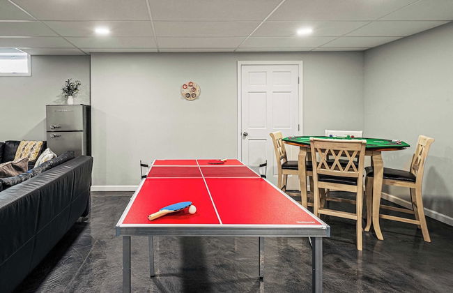 Laker's Pointe by Avantstay Lakefront Private Peninsula Hot Tub, Game Room - Foto 27