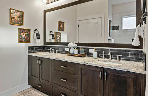 Relaxing Sauna Retreat Fire Pit and Swing Set - Foto 27