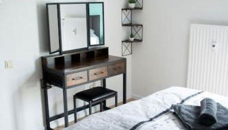 Industrial Charm Loft - Photo 5