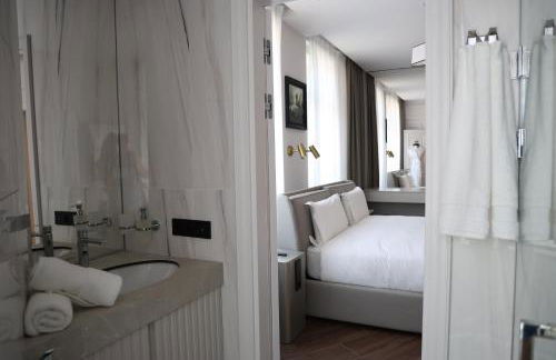 Apartments in the heart of Cannes - Photo 42