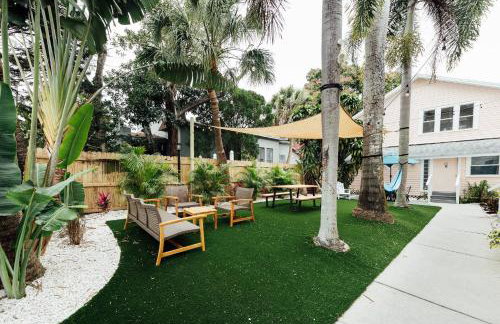 Hemingway KeyWest Vibes-mid term 2BR/1ba | St Pete - Foto 29