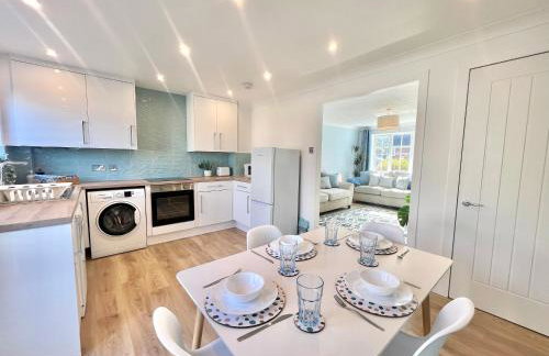 Luxury Modern House, Free Driveway Parking and Garden! Fully Equipped, Sleeps 6 Guests - Foto 3