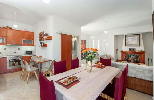 Niki's House - Photo 6