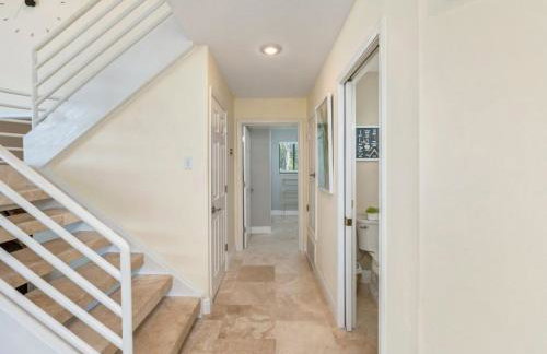FEATURED ON HGTV'S MY LOTTERY DREAM HOME! Private dock, 15 minute boat ride to Crab Island, 20 minute drive to Destin, Pet Friendly - Foto 18