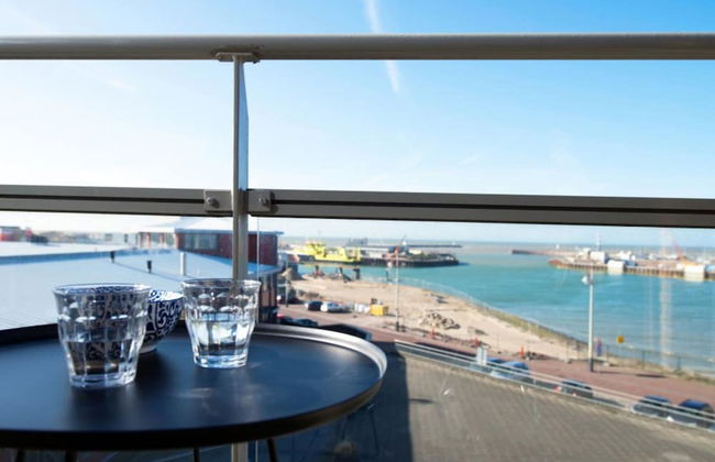 Two Room Apartment Overlooking the Harbor - Foto 73