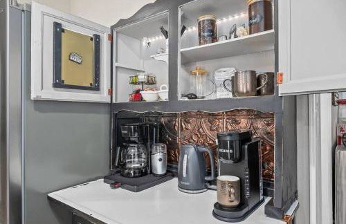 New Design-Movie Night Bar-Fire Pit-Hammocks-Games - Foto 13