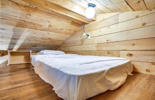 Lakefront Rocky Mount Main House with 3 Cabins! - Photo 44