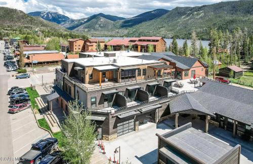 Stylish Grand Lake Retreat - King Bed - Walk to Lake - Foto 20