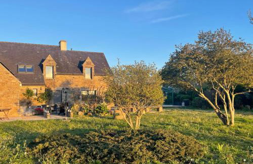 Les Hauts de Locmiquel apartment with private heated pool - Foto 39