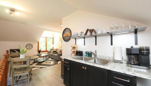 Cozy Mountain Retreat * Dog Friendly - Foto 4