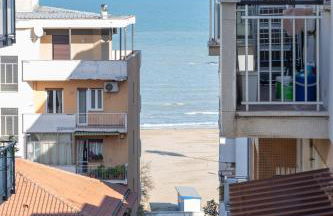 OFFERTA Inizio Anno! 2 Suite in Centro Città con Balcone Vista Mare - Foto 10