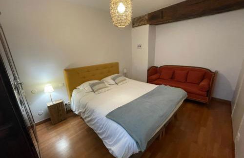 Le Grenier à Sel d'Amboise 5 pers PMR, parking privé, terrasse, maison historique - Foto 8