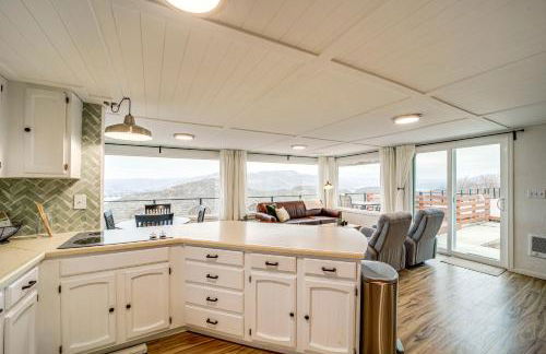 Cozy Grand Coulee Home with Deck and Views! - Foto 3