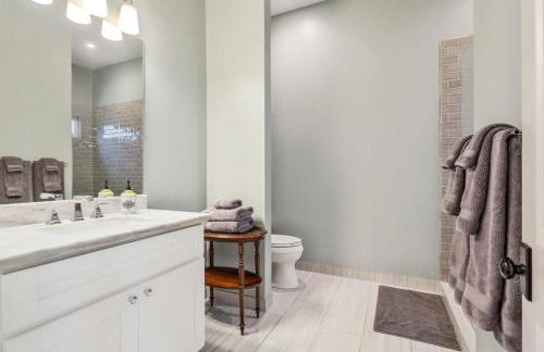 The Burgundy Penthouse Steps to the French Quarter - Foto 20