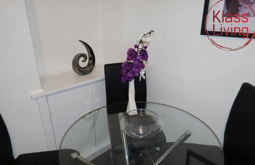 One Bedroom Apartment by Klass Living Serviced Accommodation Blantyre - Welsh Drive Apartment with Wifi - Photo 33