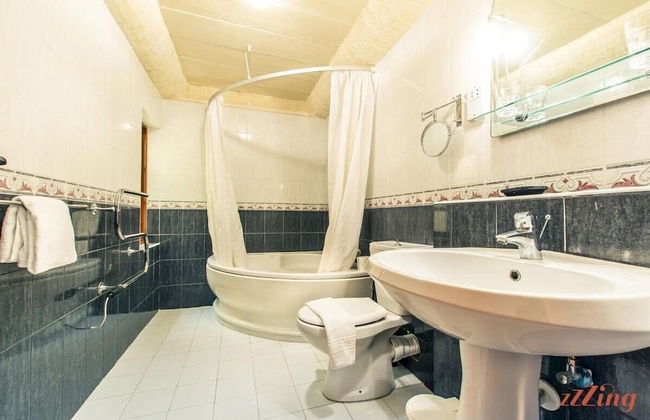 Grand Gozo Farmhouse With Games Room Pool - Foto 16