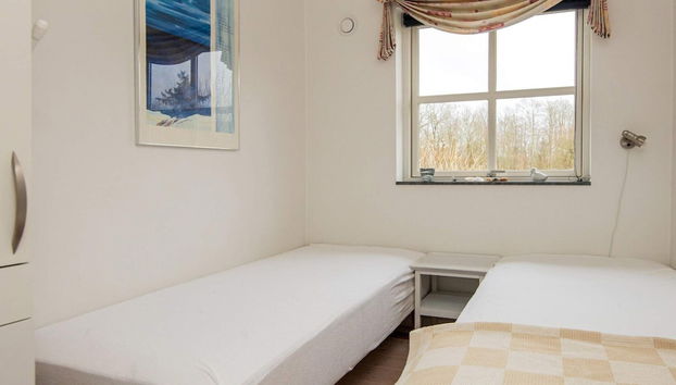 8 Person Holiday Home in Orsted - Foto 3, Habitación