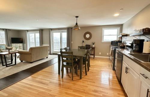 2BR Condo Downtown SWH w/ Ocean Views [Driftwood] - Foto 6