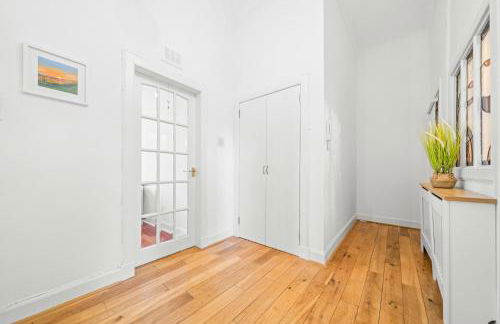 Perfect location for beach and golfing - Photo 45