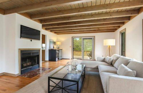 Stunning Spacious Cape Cod House with Water Views - Foto 10