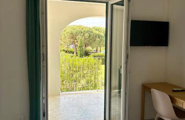 Elba Essence Suites - Photo 31