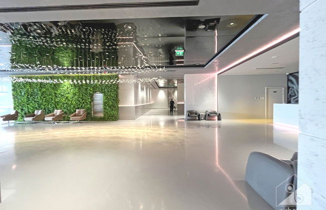 Luxury 1B With Balcony in Blue Wave Tower Dubai - Photo 3