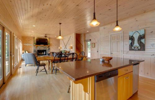 Mountain View Cabin on Lake Blue Ridge Hot Tub! - Foto 4