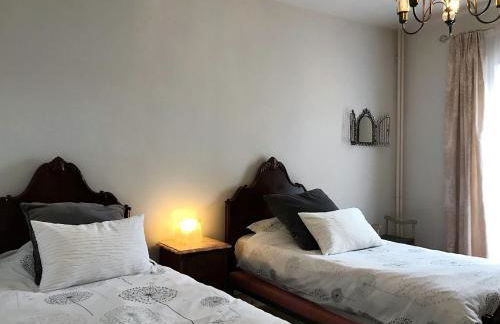 Luxurious Villa in Cazaubon with Swimming Pool - Photo 7