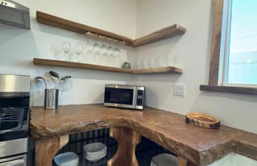 Vacation House in Ontario - Two Bedroom Brand New and Hand Made Furniture - Foto 3