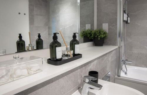 Luxury Mcr 2bed,2bath Apartment- Central location! - Foto 19