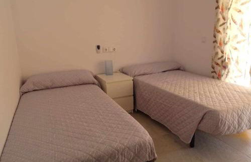 APARTAMENTOS EL SOL a 20 metros del mar - Photo 7