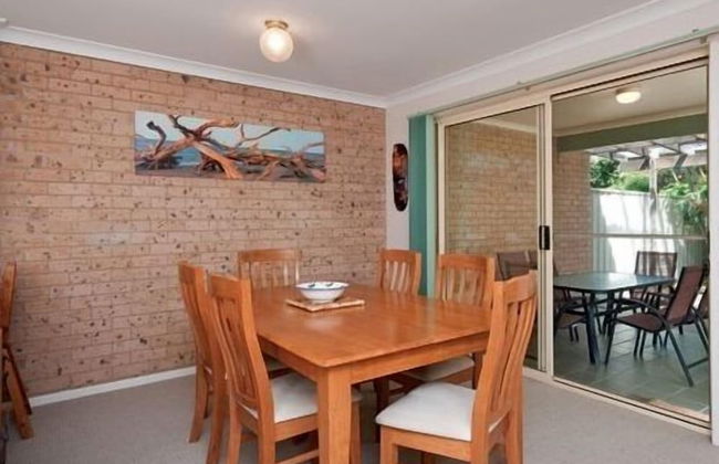 Bombora at Fingal Bay - Photo 5