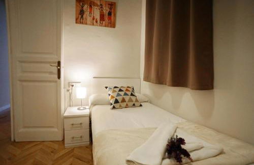 Barcelona4Seasons - Sagrada Familia - Foto 13