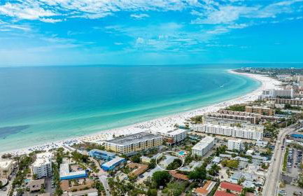 New Listing! Pool Jacuzzi, 3-min to Beach Bars & Entertainment! - Foto 22