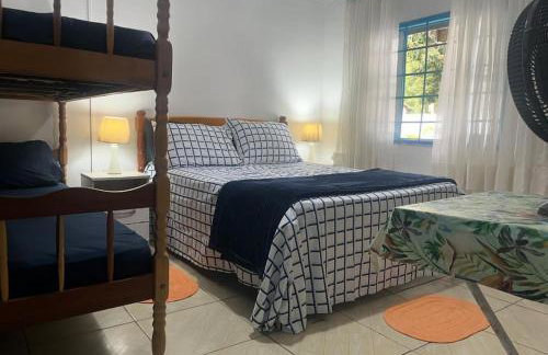 casa de praia em Itapoá SC a uma quadra da praia - Foto 34