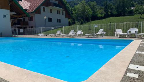 Petit cocon entre lac, golf et montagne, proche d'Annecy - Foto 1