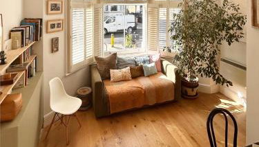Gorgeous mezzanine studio steps to Olympia - Foto 1