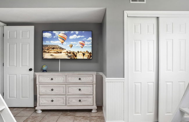 Hometown Hideaway - 4BR 2 5BA Pool Game Room - Foto 45